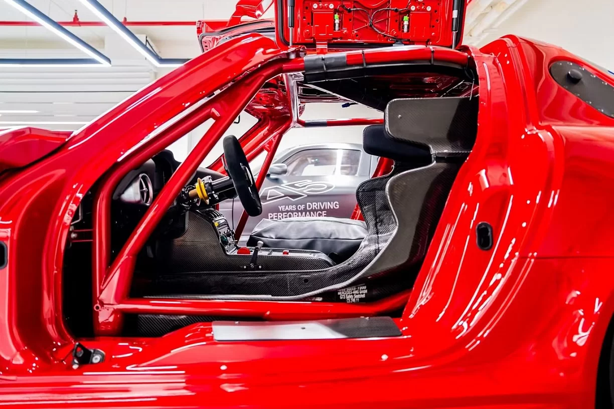 2011 Mercedes-Benz SLS GT3 AMG Race Spec Collector Car 1 of 1