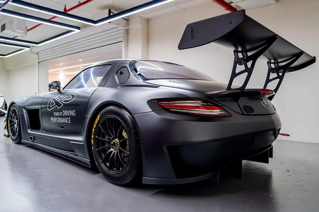 2012 Mercedes-Benz SLS GT3 AMG 45th Anniversary 1 of 5