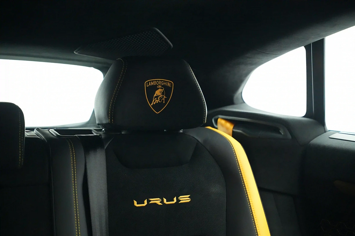 Lamborghini Urus Perfomante 2024 GCC Spec under warranty from Lamborghini.