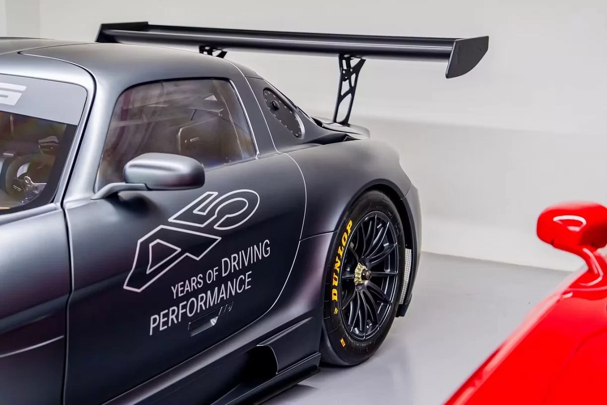 2012 Mercedes-Benz SLS GT3 AMG 45th Anniversary 1 of 5