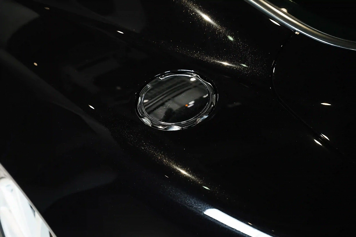 2006 Aston Martin Vanquish S V12 1 of  100 Official Manual Transmission