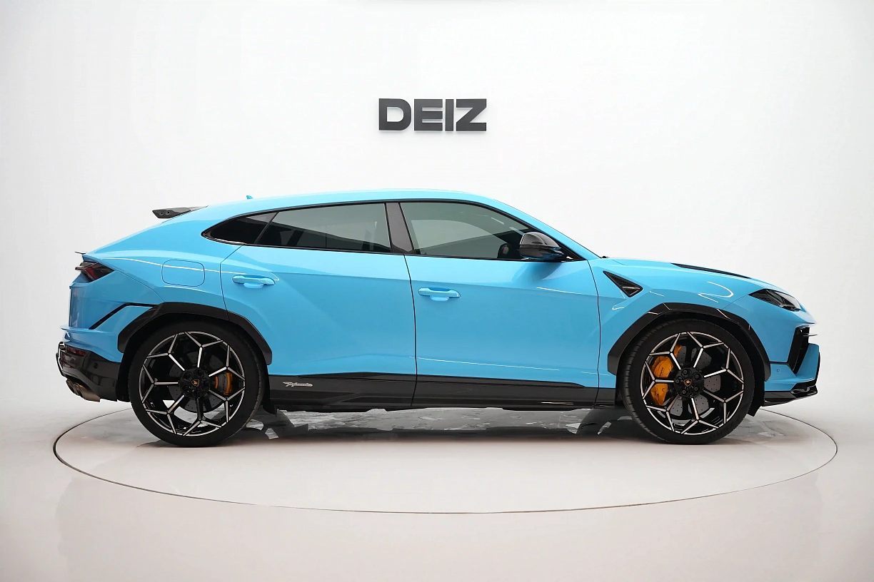 Lamborghini Urus Perfomante 2024 GCC Spec under warranty from Lamborghini.