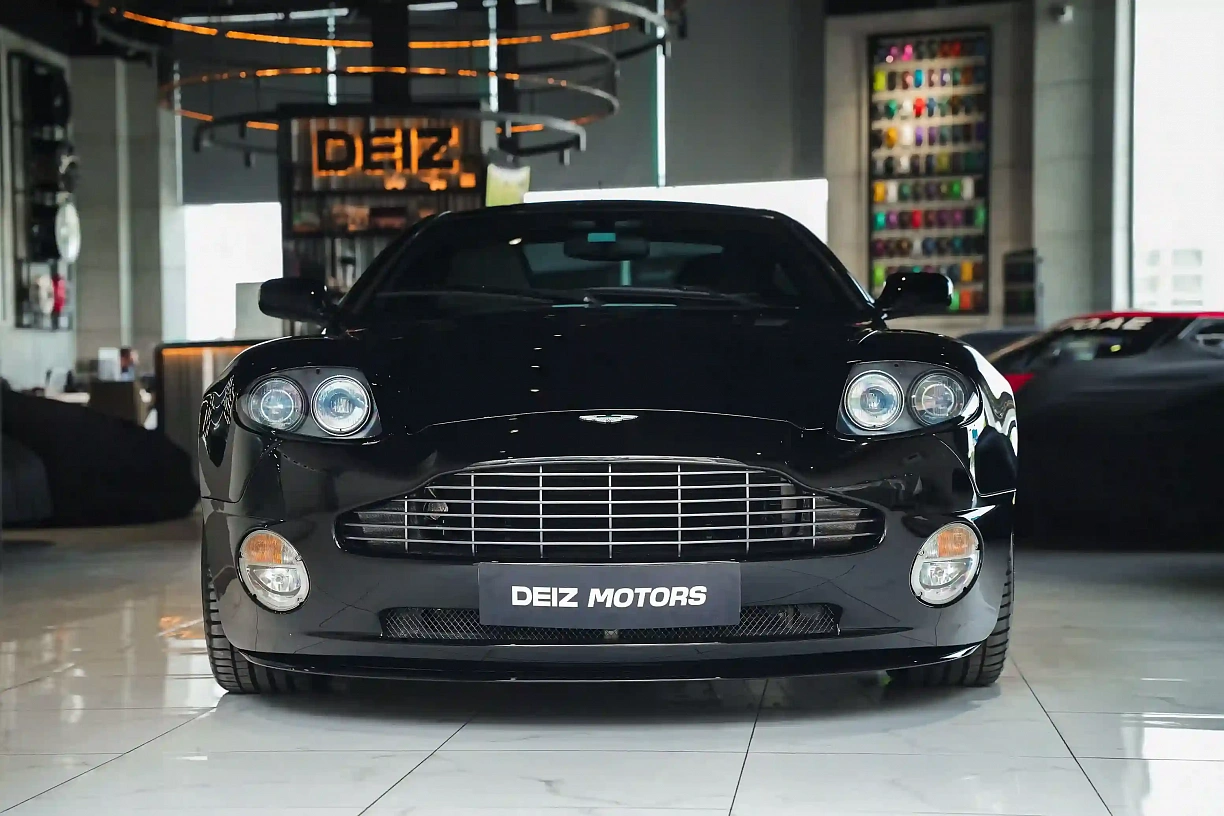 2006 Aston Martin Vanquish S V12 1 of  100 Official Manual Transmission