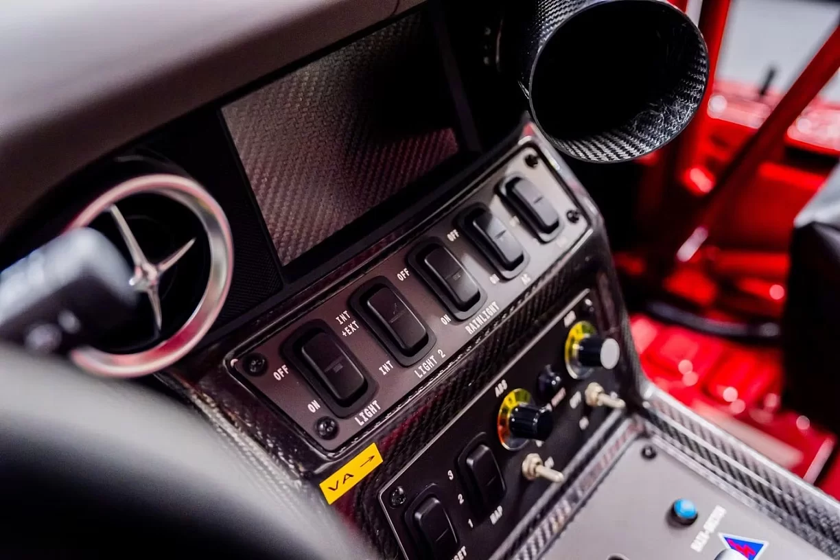 2011 Mercedes-Benz SLS GT3 AMG Race Spec Collector Car 1 of 1