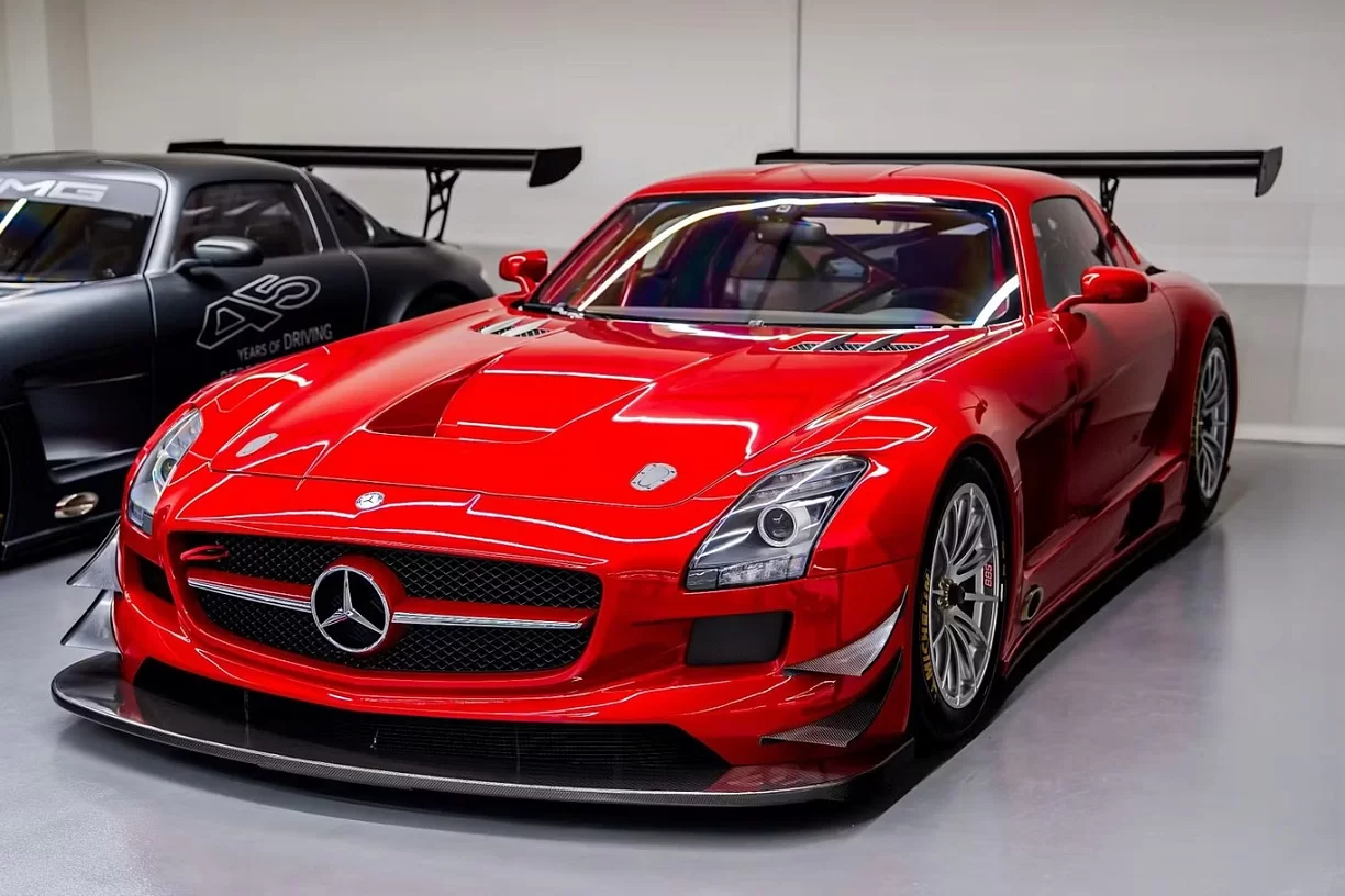 2011 Mercedes-Benz SLS GT3 AMG Race Spec Collector Car 1 of 1